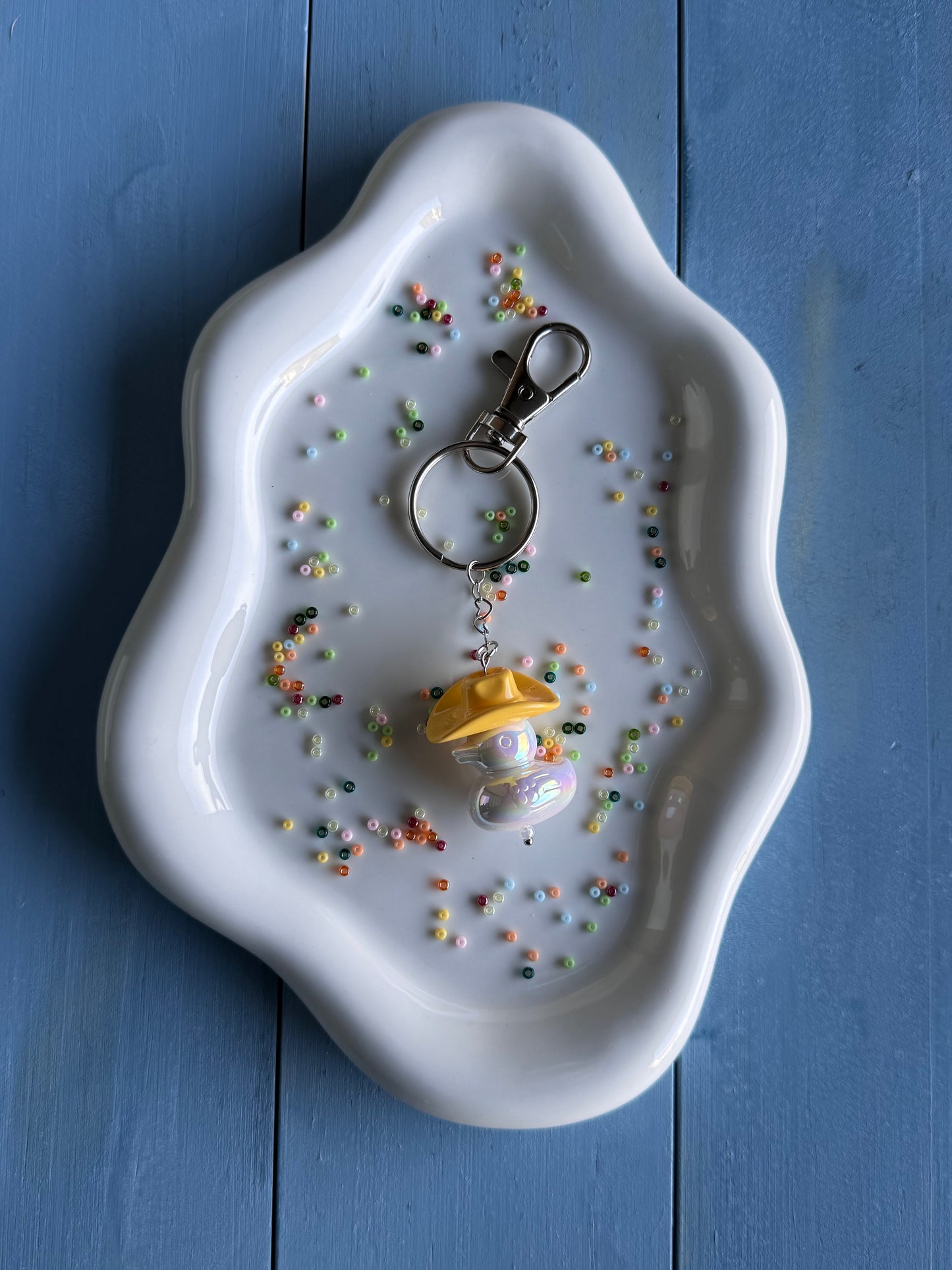 Howdy Duck - Key Ring - Yellow & White