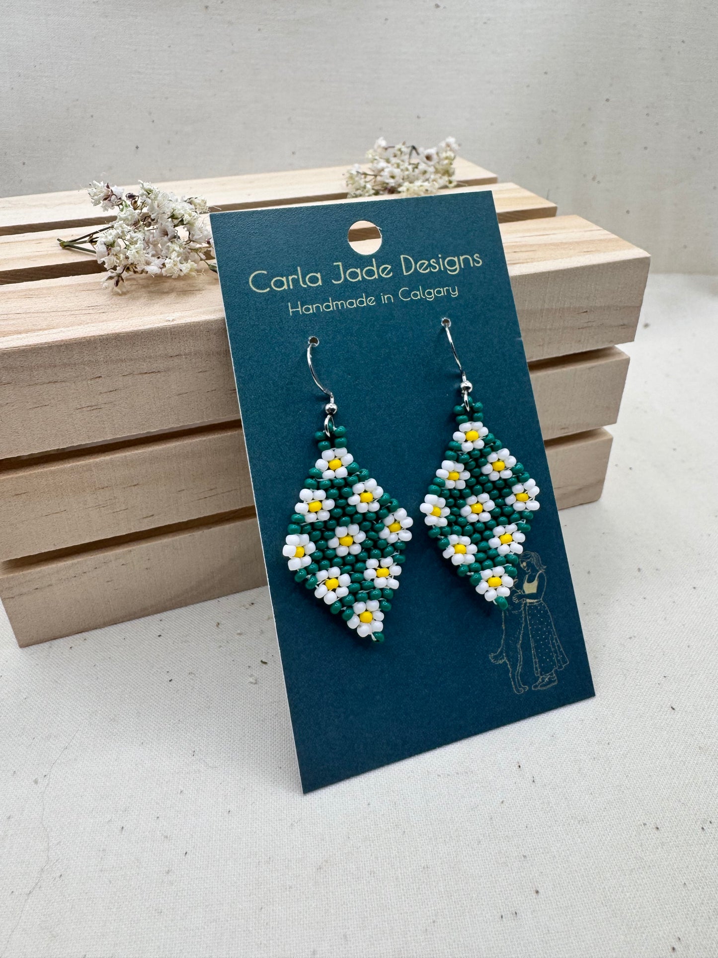 Flower Diamond Earrings - Green and White