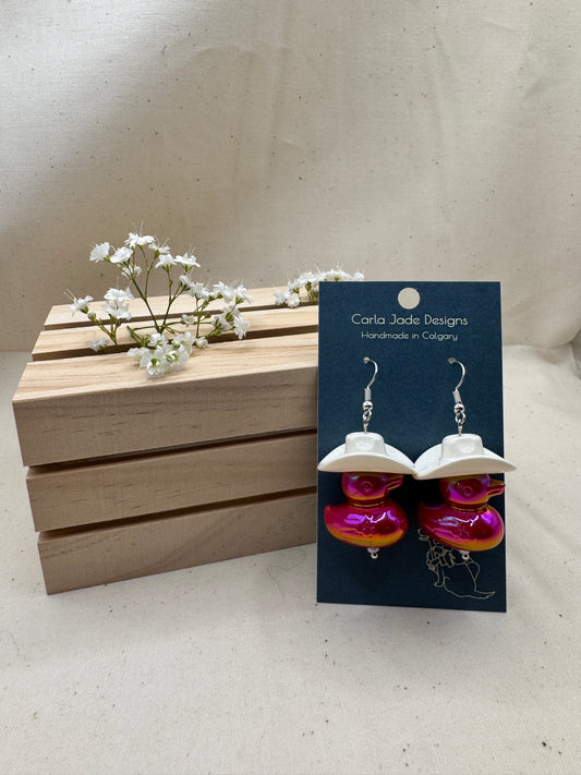 Howdy Duck Earrings - White & Red