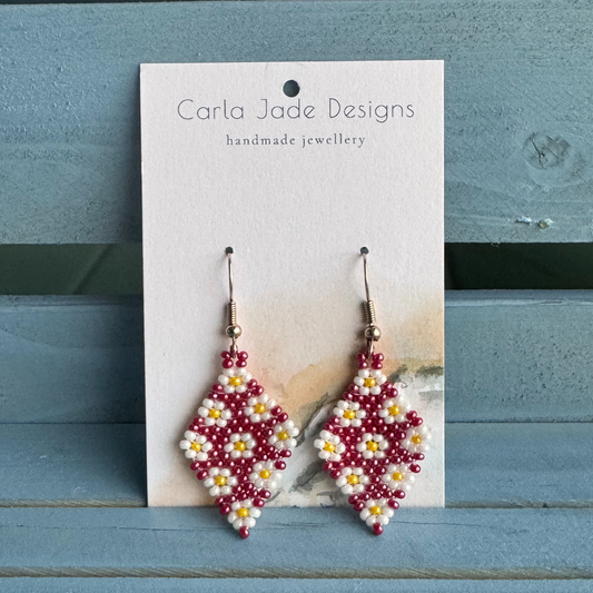 Flower Diamond - Maroon, White and Yellow